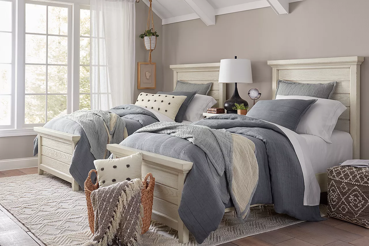 Two Briar Lake youth beds in room scene.